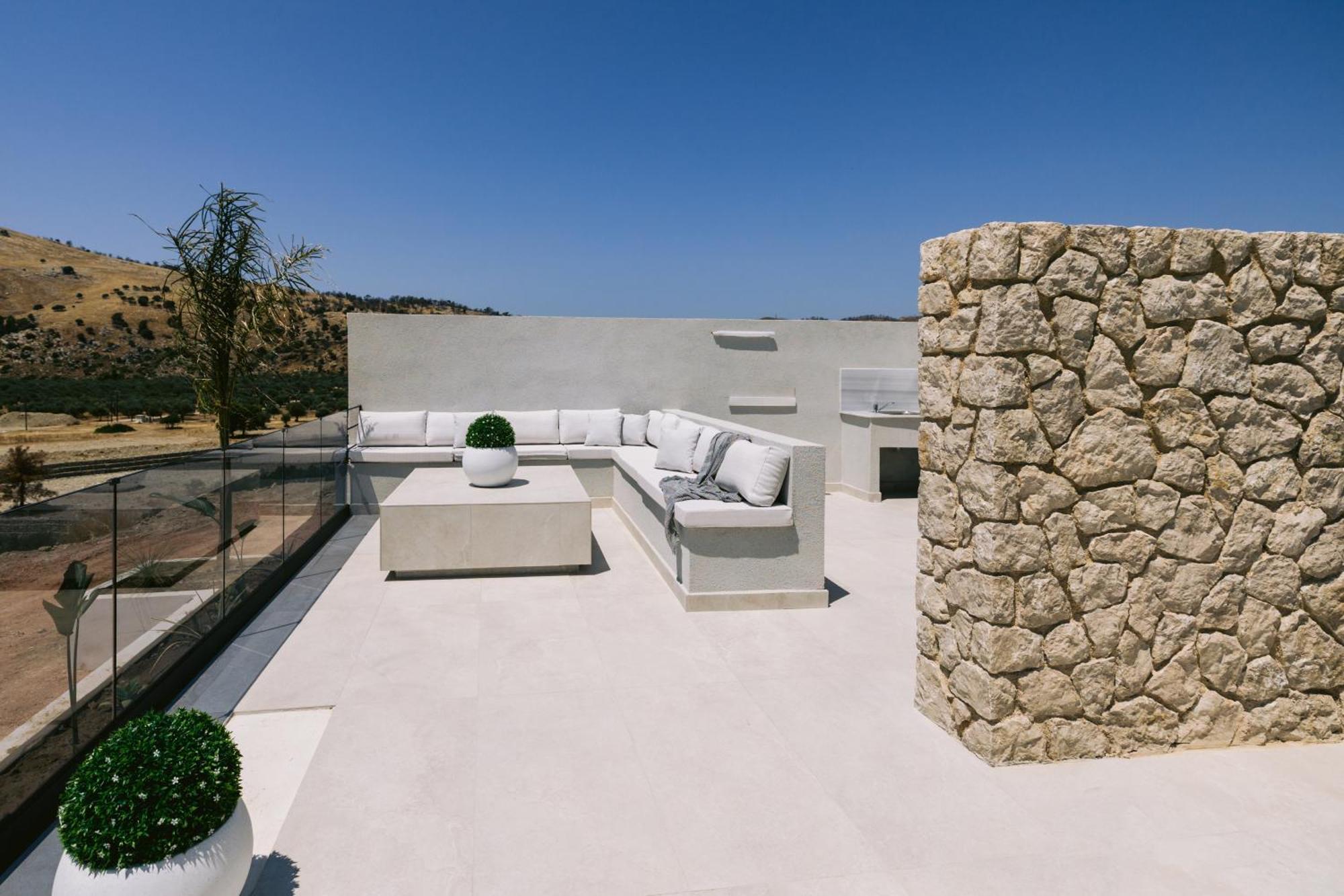 Celeste Luxury Lardos